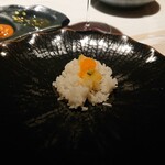 Sorn - 薬味 - ソムホークチリペースト、豚の皮、甘えび、ドライイエローカレー、魚醤とチリ