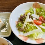 おはやし - 冷奴にサラダ付き