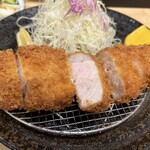 とんかつ 美濃屋 - 【今月の限定かつ】群馬産 上州せせらぎポーク上ロースかつ