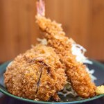 えんちゃん食堂 - 料理写真:2024.5 ミックスフライ（1,050円）エビフライ、アジフライ、メンチカツ