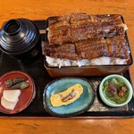 炭火焼うなぎ 東山物産 - 