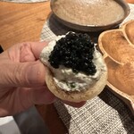 グルマンディーズ - キャビア、こんもり。