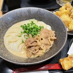 Yamashita Honki Udon - 牛肉胡麻だれぶっかけうどん 1,040円