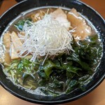 きた倉 - 中華そば鰹+ワカメ