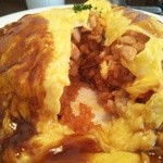 オムライスの中身は具沢山♪