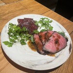 熟成和牛焼肉エイジング・ビーフ 渋谷店 -  生ハムと自家製のローストビーフ