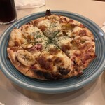 サクラカフェ＆レストラン 池袋 - バナナカレーピザ