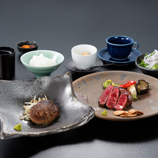 Don't miss the great value lunch. Enjoy high-quality Japanese black beef in a casual setting.