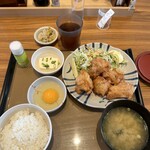 Yayoi Ken - から揚げ定食＋生たまご