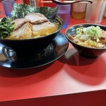 家系ラーメン とらきち家 - 