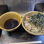 なぜ蕎麦にラー油を入れるのか。 - 