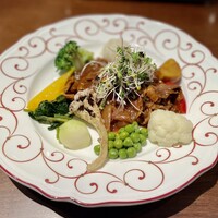 ル・ソレイユ・ルヴァン - 牛バラスライス肉の軽い煮込み　赤ワイン風味