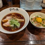 らーめん ほっぺ家 - 郡山ブラック＋土佐漬け卵のそぼろ飯