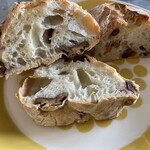 ウルス - ロースト胡桃のリュスティック