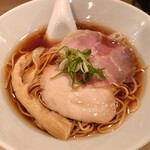 Menya Ritsu - 醤油らぁ麺