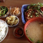 無添加・自然食 ピンポン食堂 - ふわふわ、豆腐と山芋バーグ定食