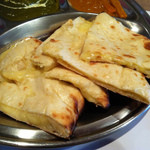 インド・ネパール料理 スナオール - Cランチ￥950　チーズナン（プレーンナンの追加可）