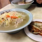 宝家 - タンメン+餃子３個