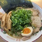 MENYA EDITION - 背脂醤油ラーメン　全部のせ