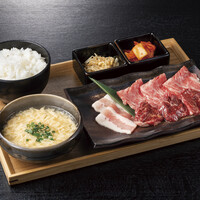 霜降り和牛上ハラミ合い盛り定食