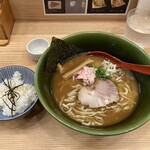 焼きあご塩らー麺 たかはし - 