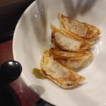 五目亭 - セットの餃子