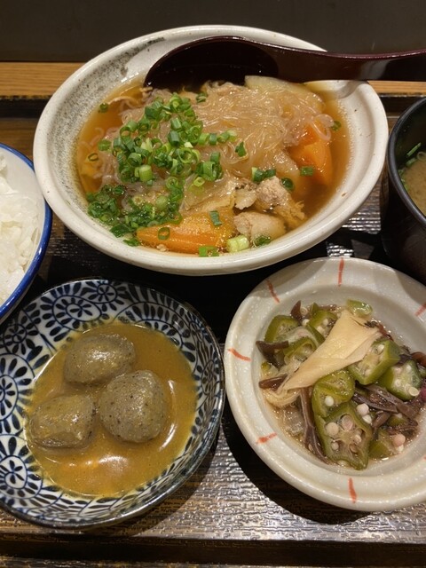土鍋炊ごはん なかよし 丸の内iiyo店 大手町食堂 食べログ 