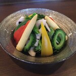 Summer vegetable salad