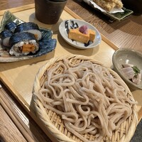 自家製粉石臼挽きうどん 青空blue 本店 - 