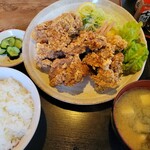 Atagoshiyokudou - 鳥から定食