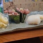 立ち喰い寿司　彩り亭 - お鮨もツマミもいけます
