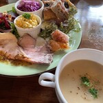 Yorakusha Farmer's Cafe - 