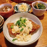 八百屋とごはん あさだ - 日替わりメインはアジフライでした。