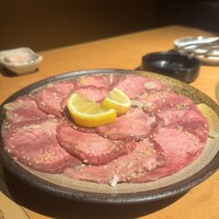 ホルモン焼肉 富や 栄店 - 