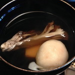 欅苑 - 舞茸の吸物