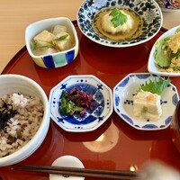 豆富料理と吟醸せいろ蒸し 八かく庵 大阪ステーションシティ店 - 