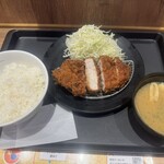 Matsunoya - 限定メニュー 超厚切りロースかつ定食 930円税込