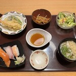 居酒屋風ファミリーレストランいっちょう - 握り寿司3貫と小麺ランチ