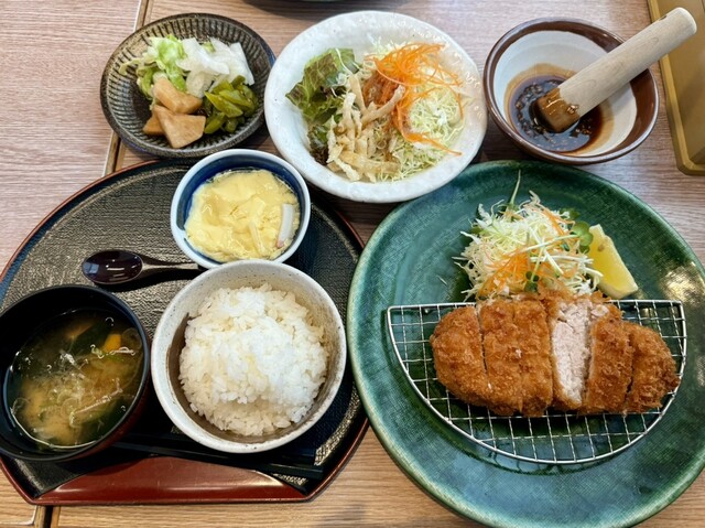 かつかつ かつ銀 三島北上店 | 静岡県三島市 | とんかつ | AutoReserve