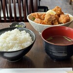 東京696酒場 - 唐揚げ定食（600円）