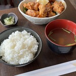 東京696酒場 - 唐揚げ定食（600円）