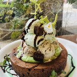 カフェ アクイーユ 恵比寿店 - チョコミントパンケーキ 1,848円