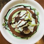 カフェ アクイーユ - チョコミントパンケーキ 1,848円