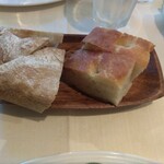 トラットリア コチネッラ - 自家製パン