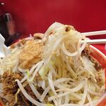 ラーメン タロー 五反田の陣 - 小ラーメン豚入り1,000円（野菜マシ、アブラ、削り節）