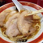 ラーメン タロー 五反田の陣 - 小ラーメン豚入り1,000円（野菜マシ、アブラ、削り節）