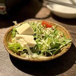 Karikari atsuatsu niku jirugyouzai zakaya urizun - おまかせサラダ