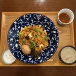 四次元食堂 南インドオステリア - 魯肉ビリヤニ。