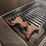 Yakiniku Horumon Ataru - 肉は柔らかく 肉と脂の旨味が良き