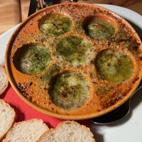 カルネジーオ イースト - 